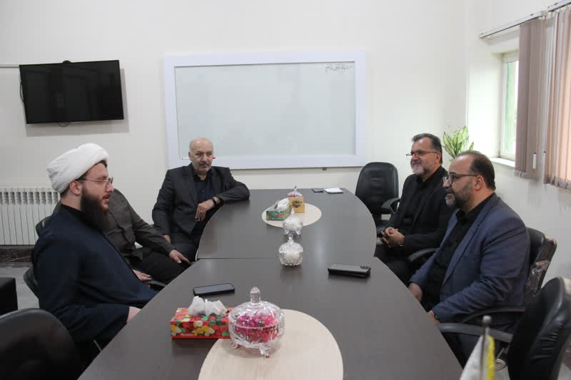 سرپرست اداره کل فرهنگ و ارشاد اسلامي گيلان از ستاد کانونهاي مساجد گيلان بازديد کرد.