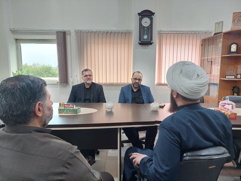 سرپرست اداره کل فرهنگ و ارشاد اسلامي گيلان از ستاد کانونهاي مساجد گيلان بازديد کرد.
