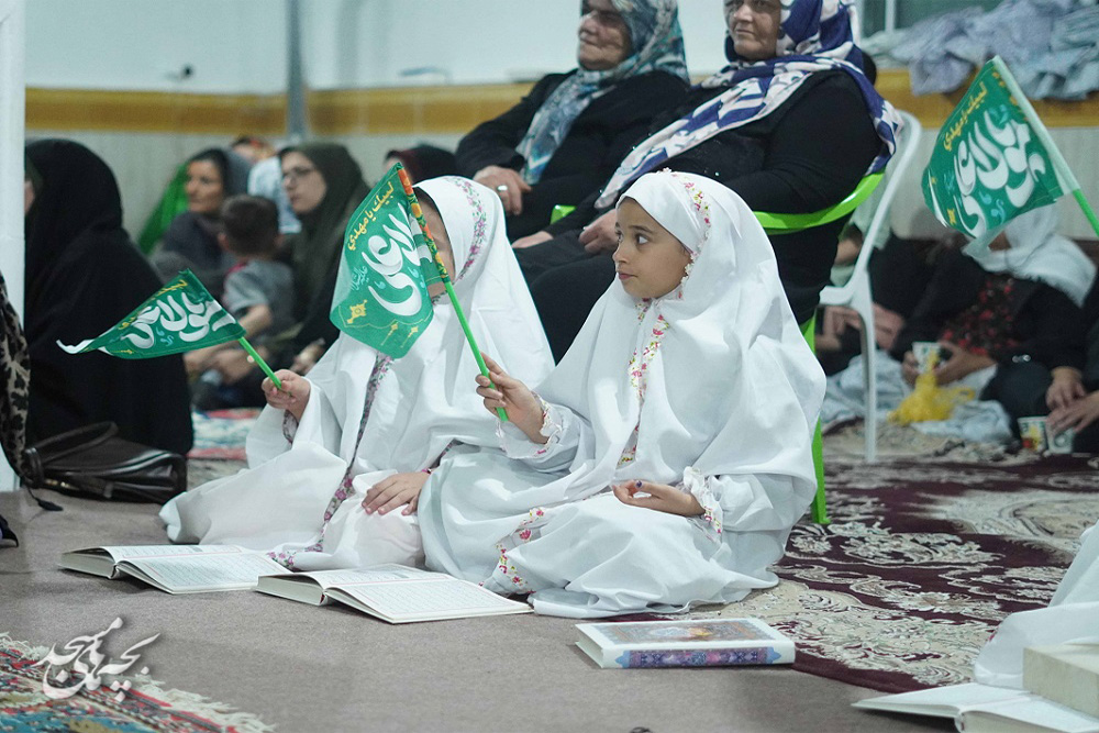 محفل " انس با قرآن" در کانون گلها رودبار