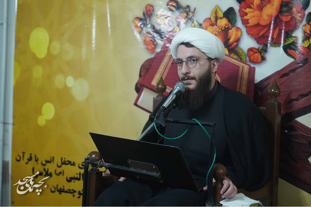 محفل انس با قرآن در کانون شهيد بخشعلي زاده ملاسرا