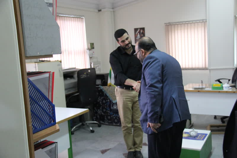 سرپرست اداره کل فرهنگ و ارشاد اسلامي گيلان از ستاد کانونهاي مساجد گيلان بازديد کرد.