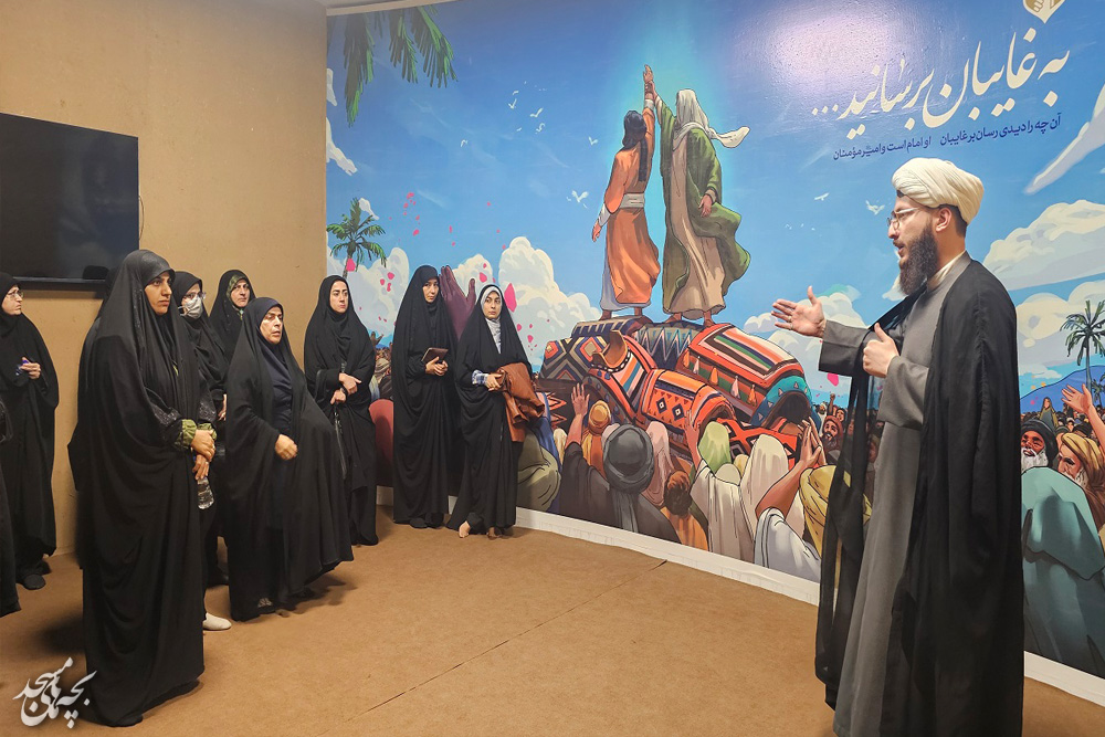 بازديد مديران کانون هاي تخصصي خواهران گيلان از نمايشگاه مسجد جامعه پرداز در قم