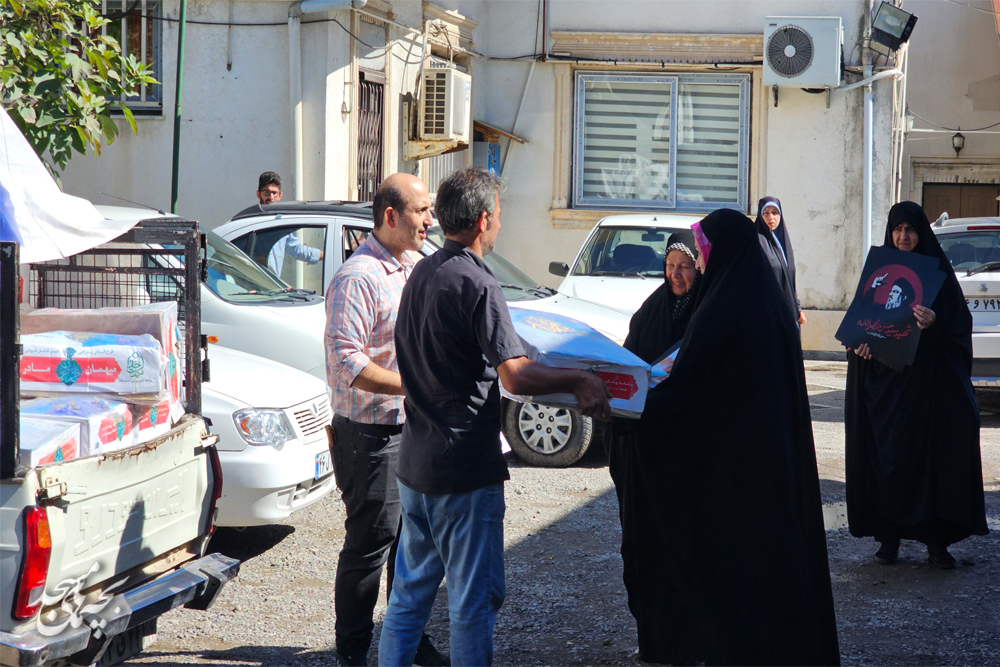 توزيع بيش از 1200 بسته گوشت نذري بين نيازمندان