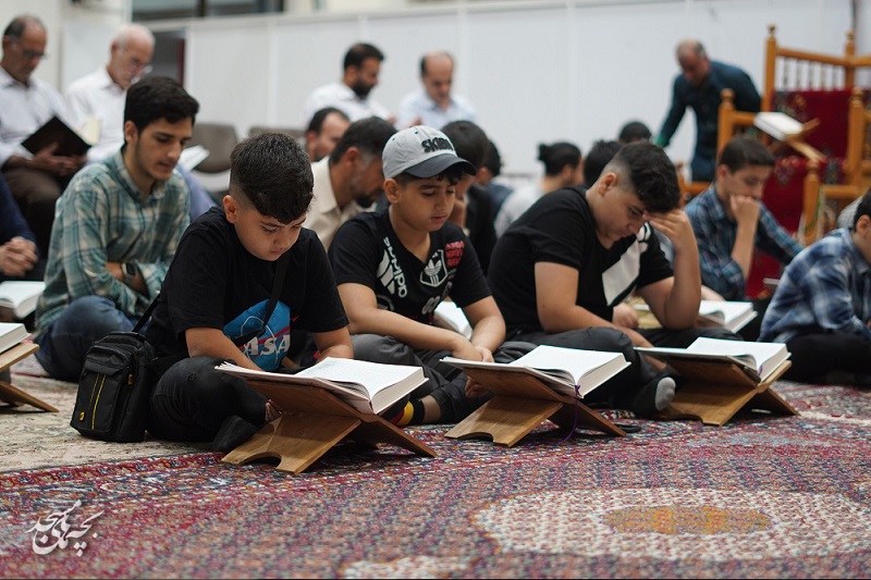 محفل قرآني در روستاي گل افزان فومن