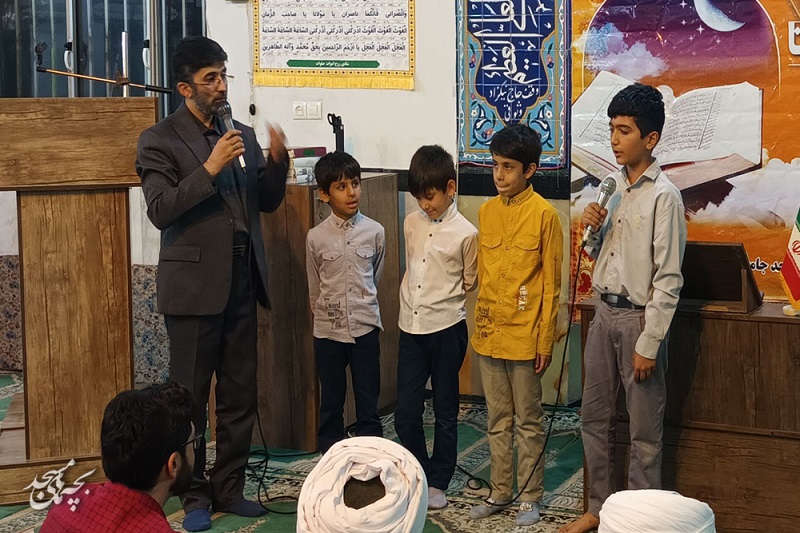 محفل" انس، تدبر و تلاوت قرآن کريم" در مسجد جامع شاندرمن