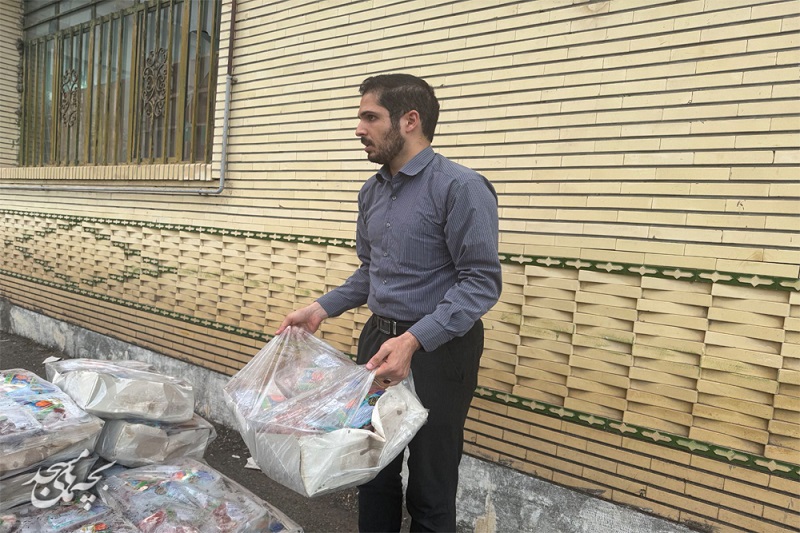 توزيع گوشت قرباني در کانون هاي مساجد رودسر