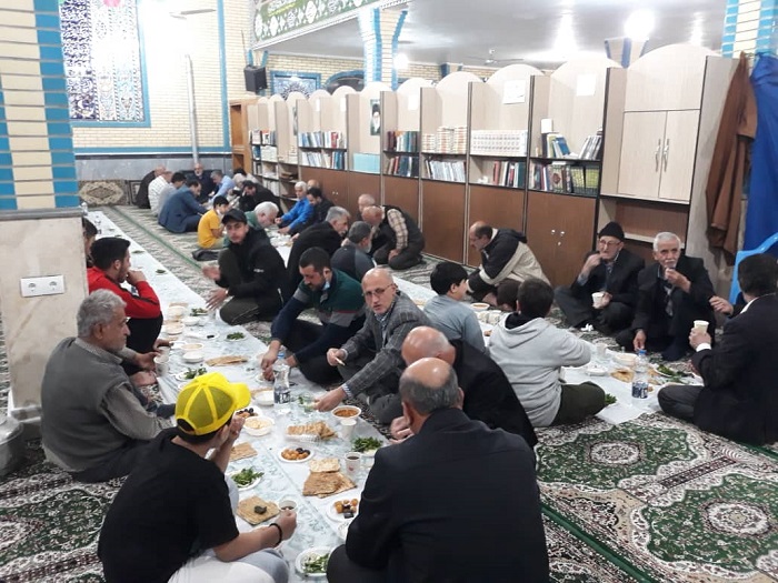 افطاري ساده کانون المهدي روستاي گيل پردسر سنگر