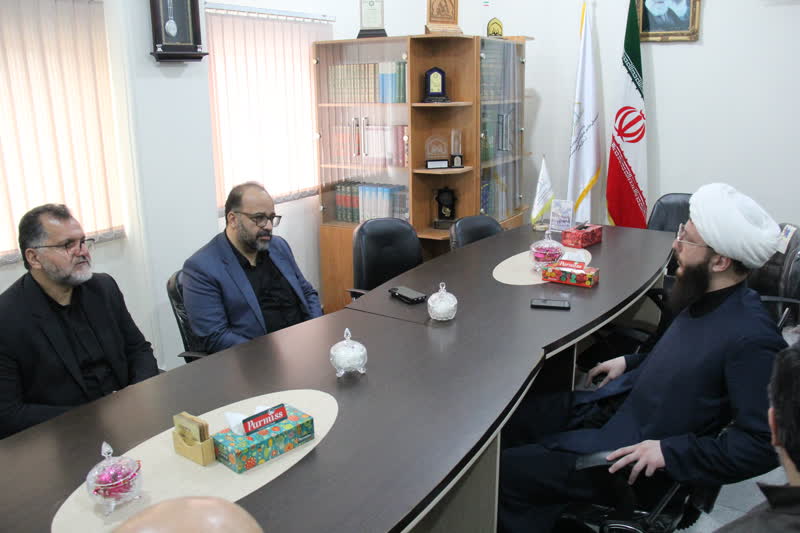 سرپرست اداره کل فرهنگ و ارشاد اسلامي گيلان از ستاد کانونهاي مساجد گيلان بازديد کرد.