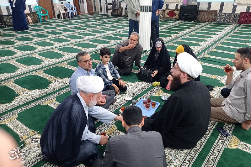 محفل " انس، تدبر و تلاوت قرآن کريم" در روستاي شيخ علي کلايه