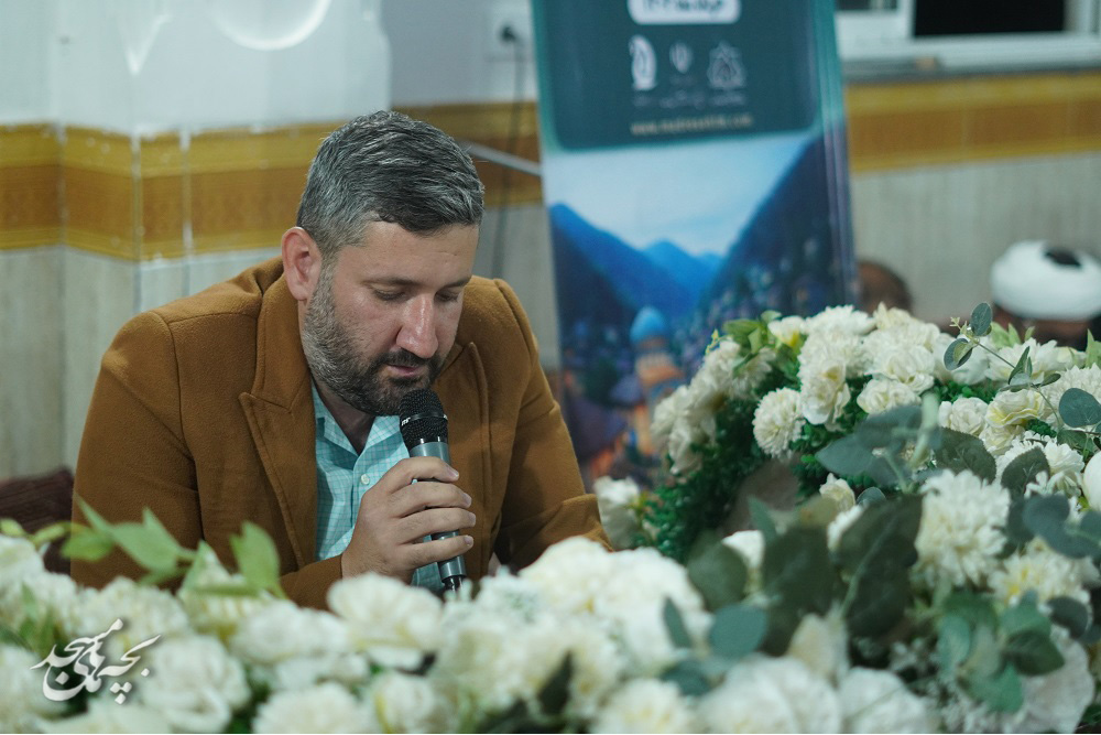 محفل " انس با قرآن" در کانون گلها رودبار