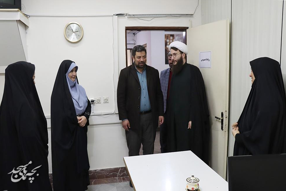بازديد مديرکل فرهنگ و ارشاد اسلامي گيلان از دبيرخانه کانونهاي فرهنگي هنري مساجد استان