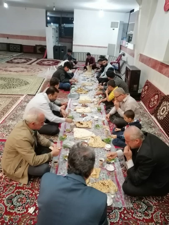 افطاري ساده کانون فاطمه الزهرا(س) مسجد حضرت وليعصر(عج) شهرستان فومن
