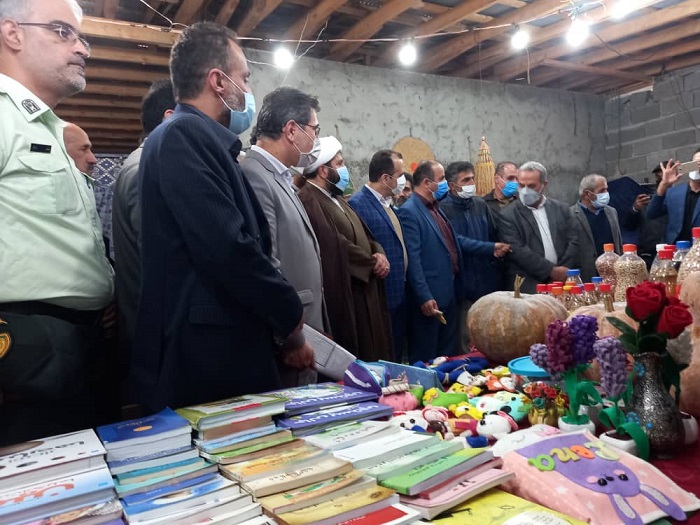 برگزاري جشنواره برداشت محصول برنج و ميز خدمت به همت کانون «انصارالزينب(س)» از روستاي لب دريا