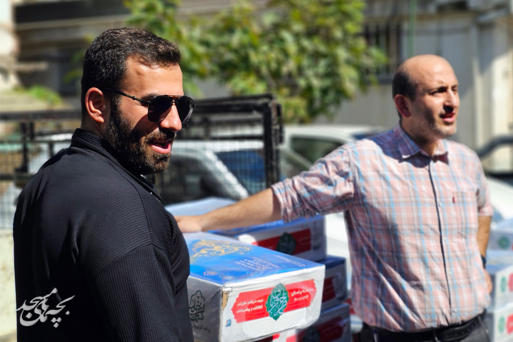 توزيع بيش از 1200 بسته گوشت نذري بين نيازمندان