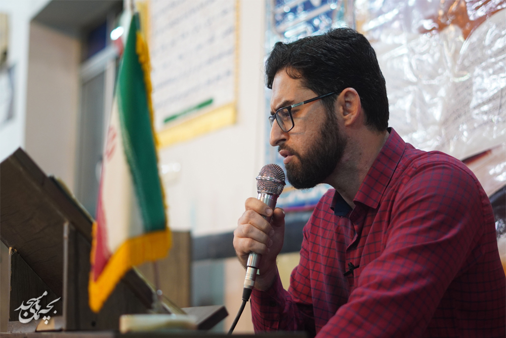 محفل " انس، تدبر و تلاوت قرآن کريم" در مسجد جامع شاندرمن