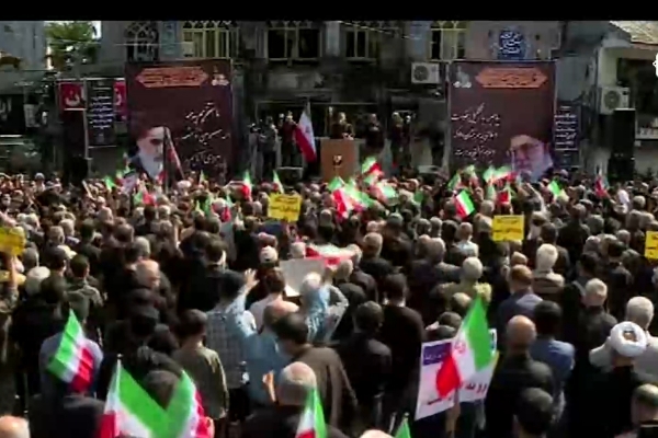 اجتماع بزرگ رضوي امت شهيد پرور در مقابل مسجد امام موسي کاظم(ع) سبزه ميدان رشت
