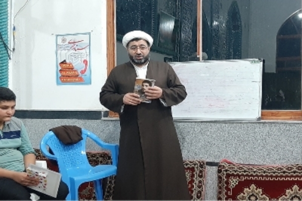 کانون هاي مساجد نقش خوبي در ترويج فرهنگ کتابخواني و مطالعه دارند