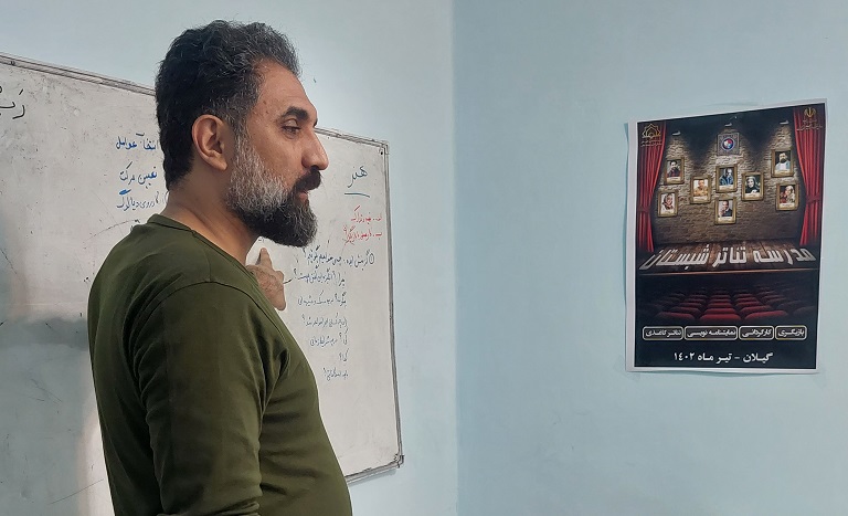 برگزاري کارگاههاي آموزشي هنري با رويکرد مذهبي عاملي موثر در پرورش هنرمند مسجدي است