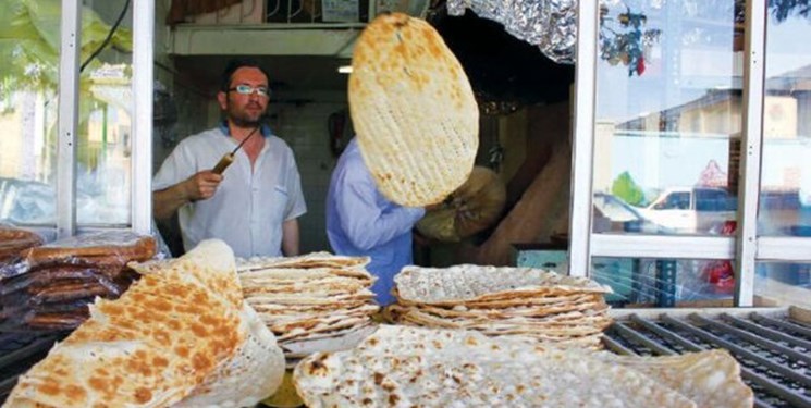توزيع نان صلواتي در کانون شيب الخضيب رشت
