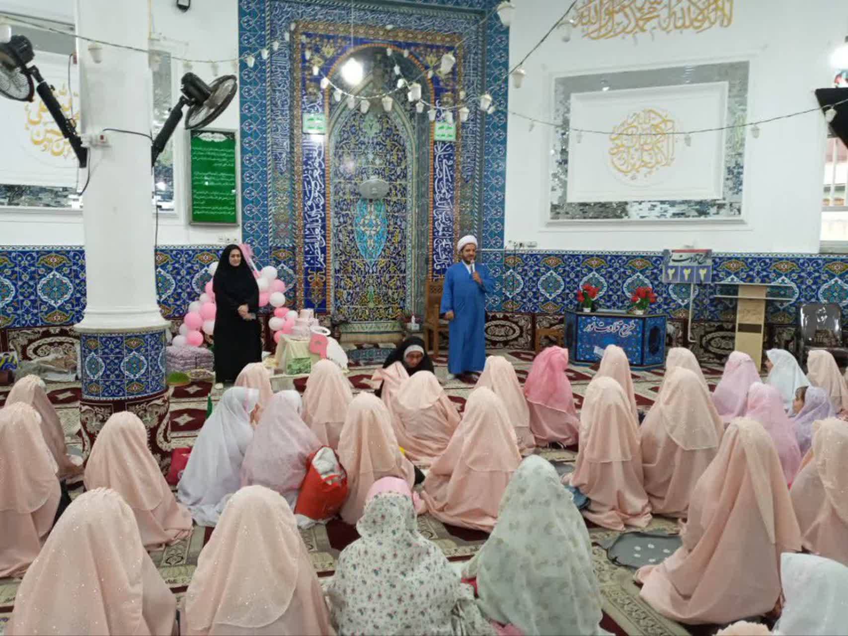برپايي جشن تکليف دختران در مسجد ثقلين