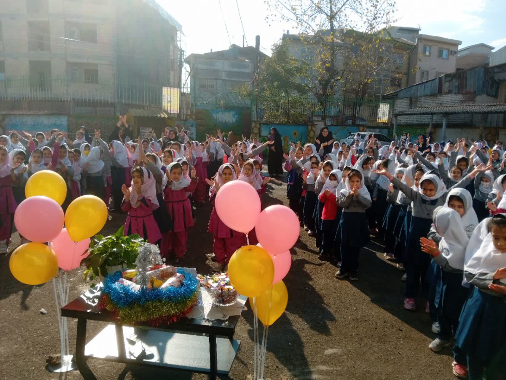 از جشن دهه کرامت تا کمک به محرومين در کانون فرهنگي هنري ثقلين رشت