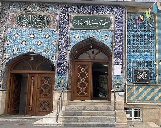 35 مسجد و کانون فرهنگي هنري در گيلان مزين به نام امام رضا(ع)است